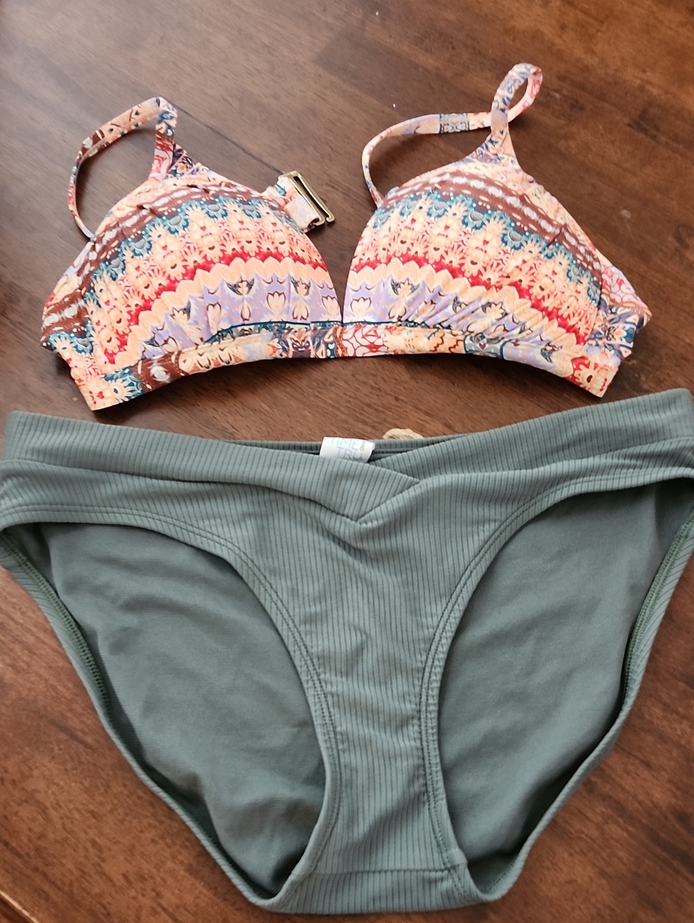 Time and Tru Multicolor Printed Bandeau Top with Olive Ribbed Bottoms
